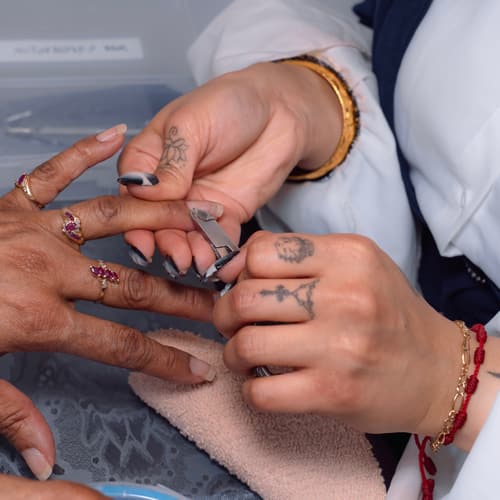 Custom Nails — photo 10